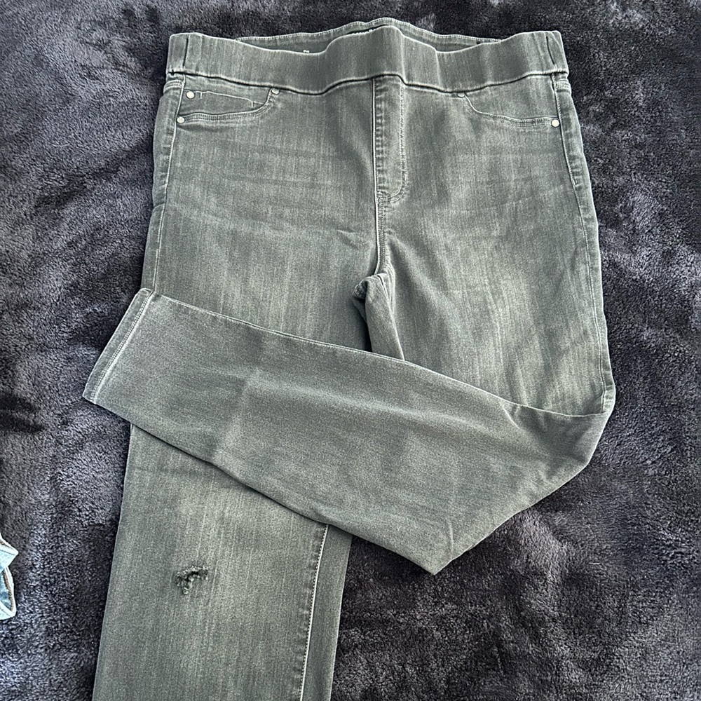 Liverpool Distressed Black Elastic Waist The Skinny Jeans Size 16 x 33
